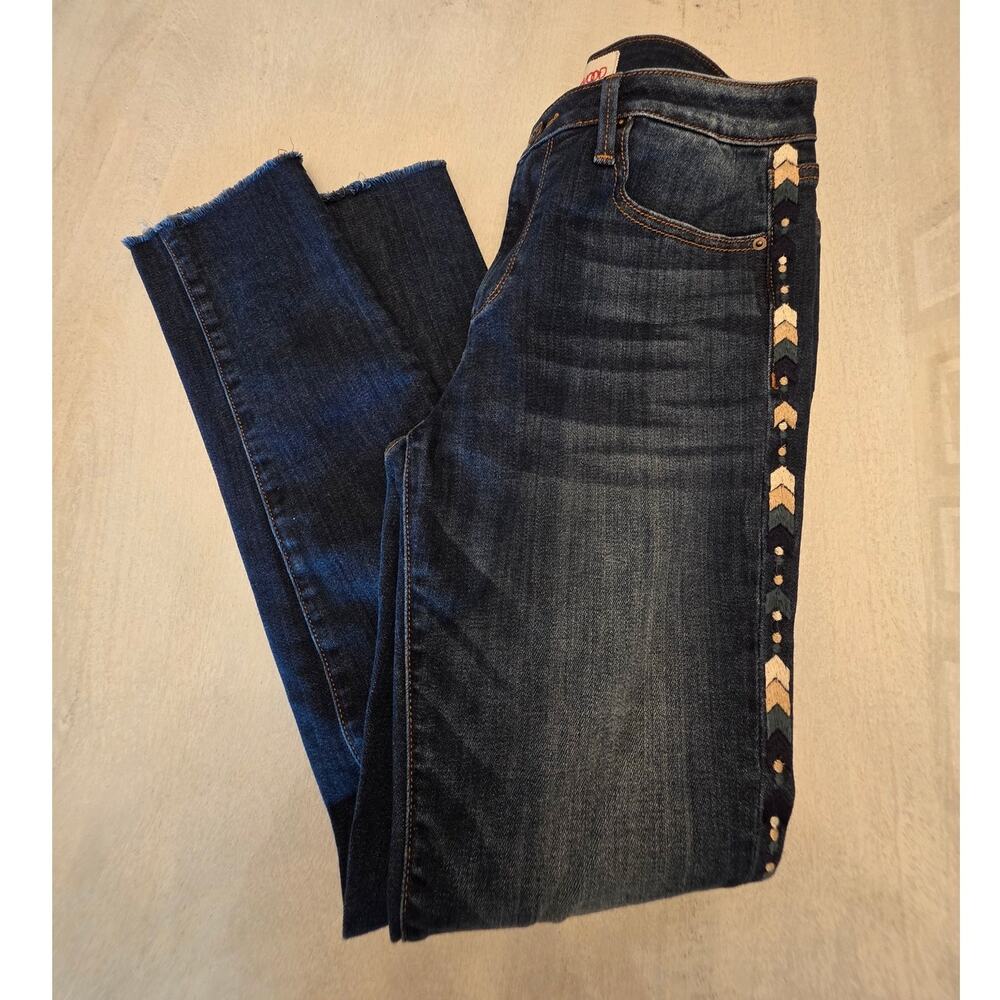 DRIFTWOOD  Jackie Women's Denim Jeans SZ 27 Geometric Embroidery Western